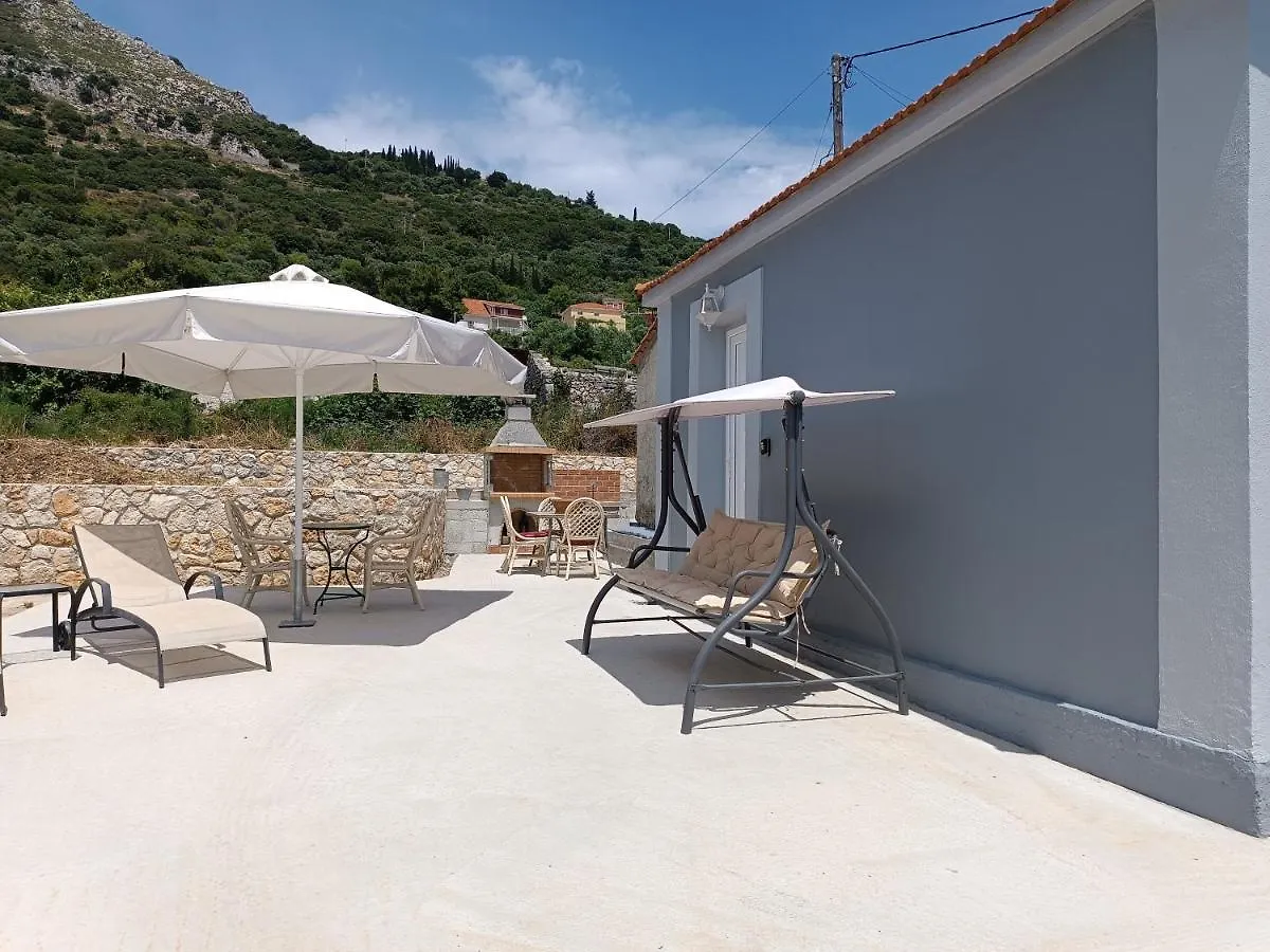 Holiday home Artemis Traditional House Valerianos